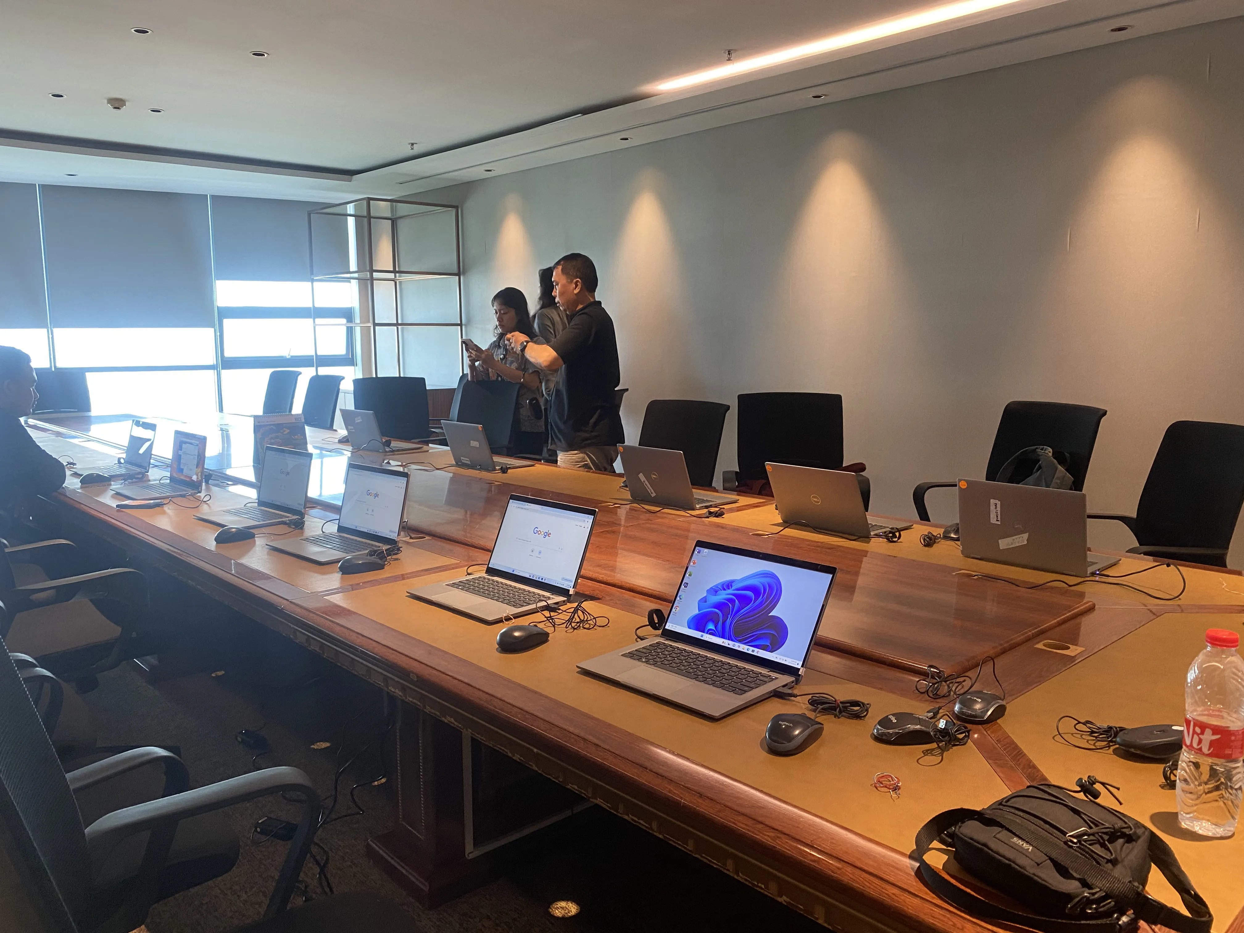 Sewa Laptop Surabaya - Microland Rental